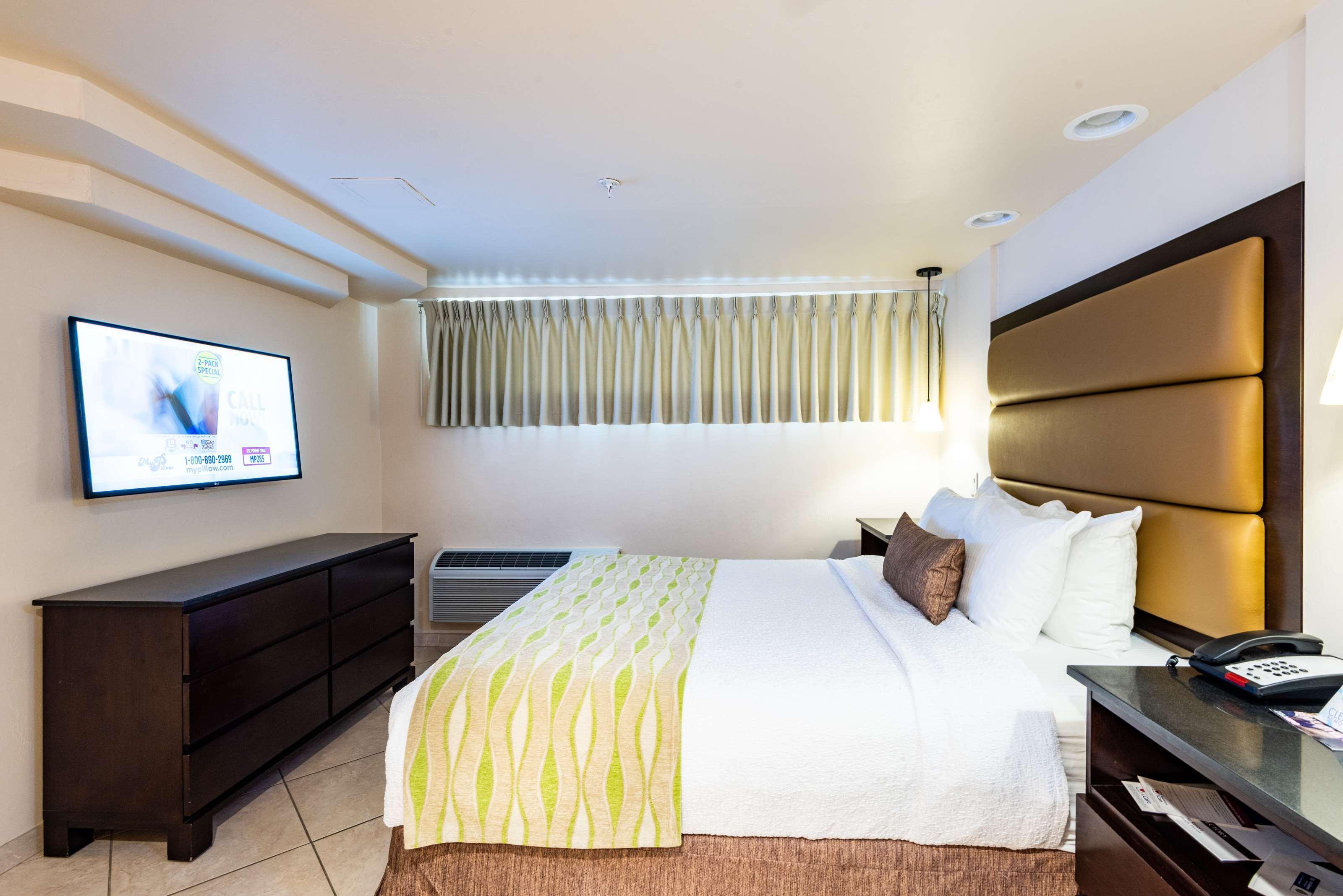 Resort Western Fort Myers Beach